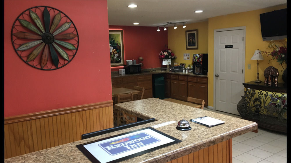 怀特霍尔雷德伍德酒店 White Hall 外观 照片