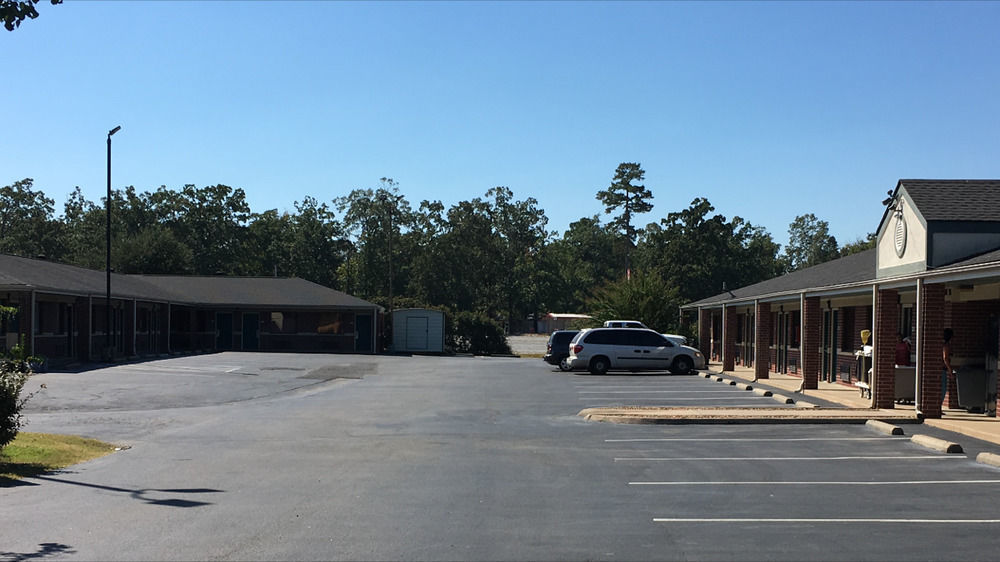 怀特霍尔雷德伍德酒店 White Hall 外观 照片